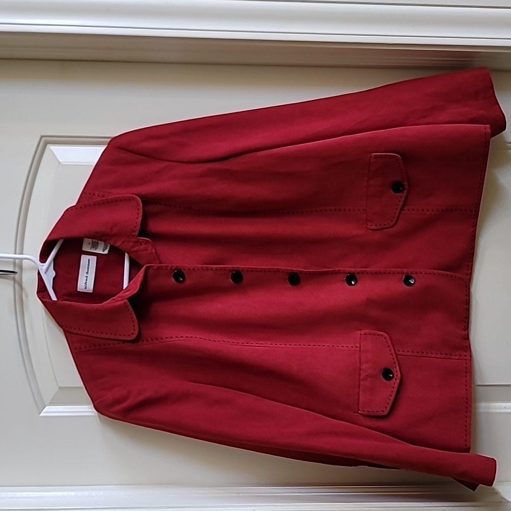 Alfred Dunner faux suede red button up blouse size 12.